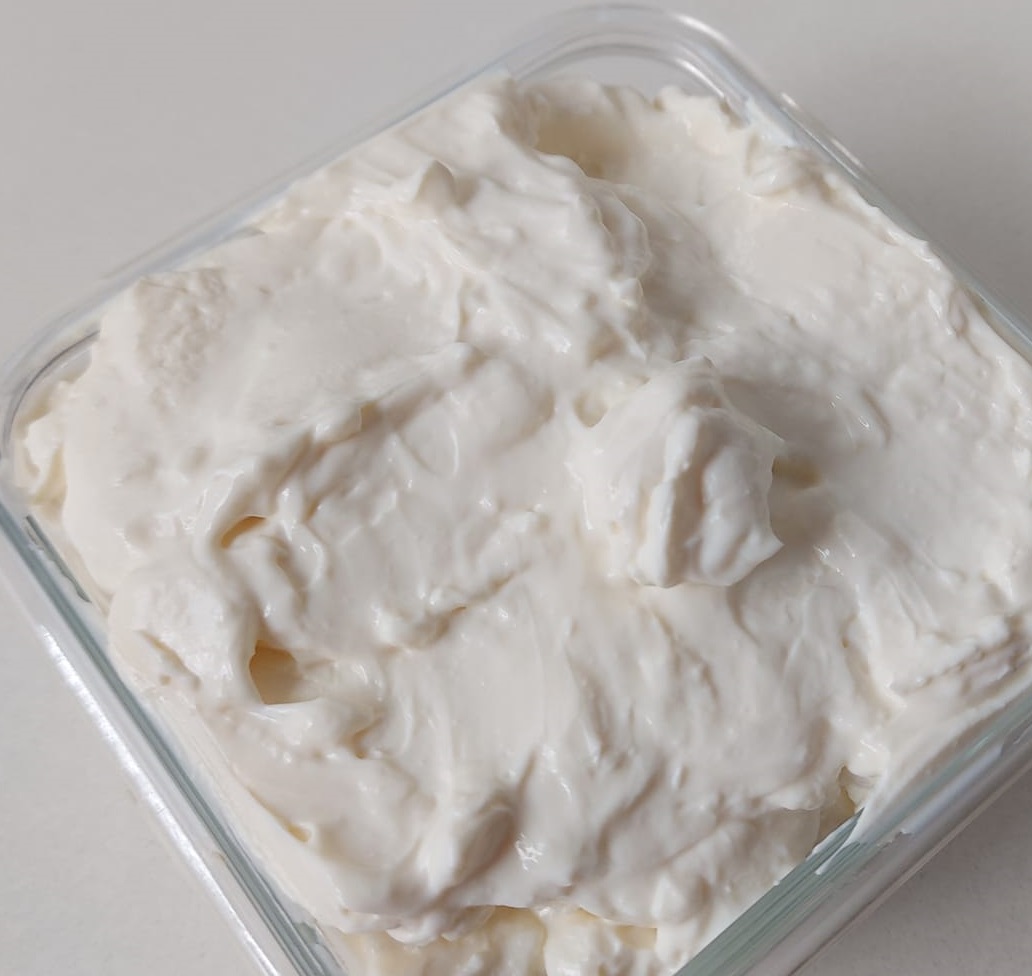 Super Easy Homemade Cream Cheese